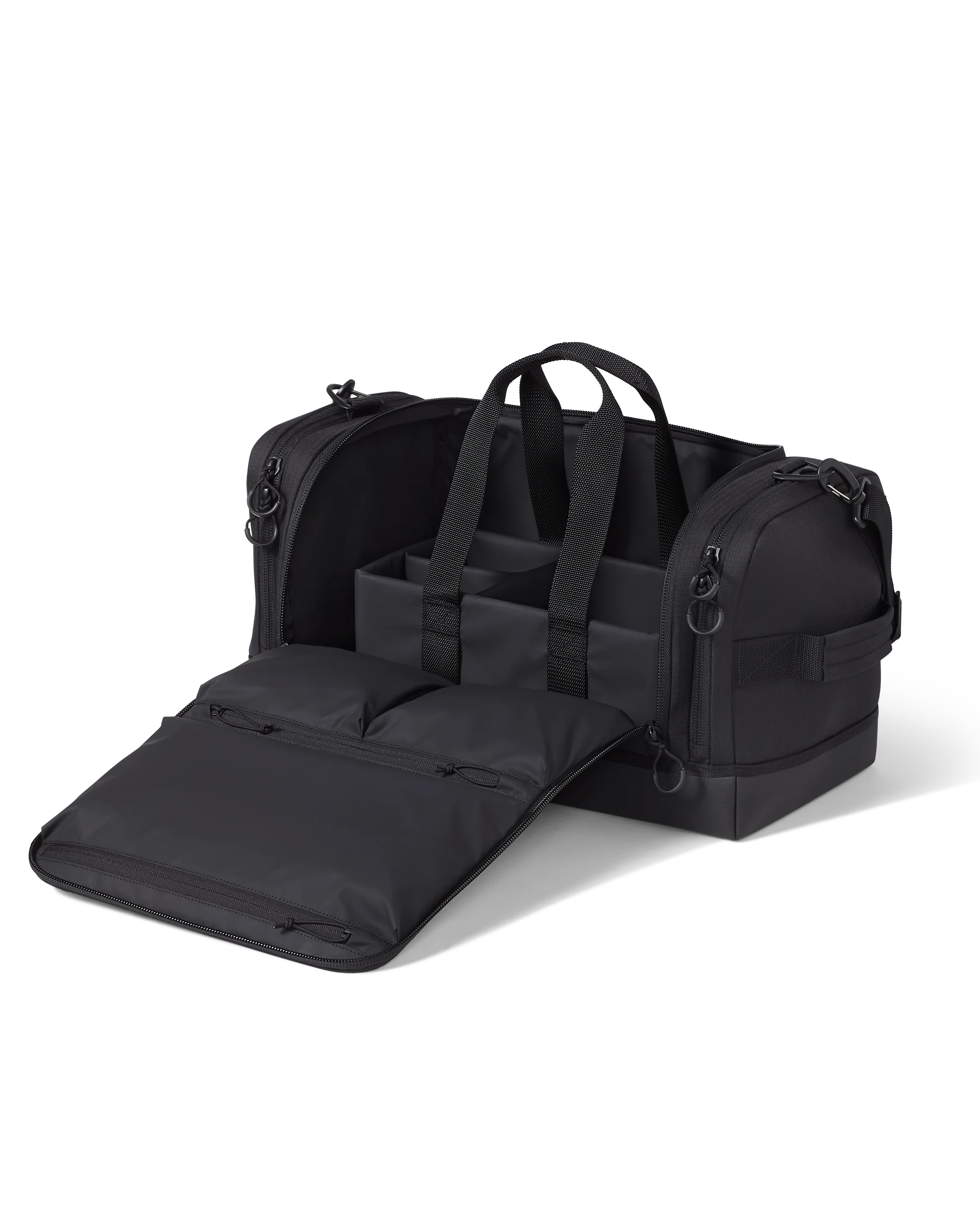 Alternative view of Inner Circle Distance Duffel | Black